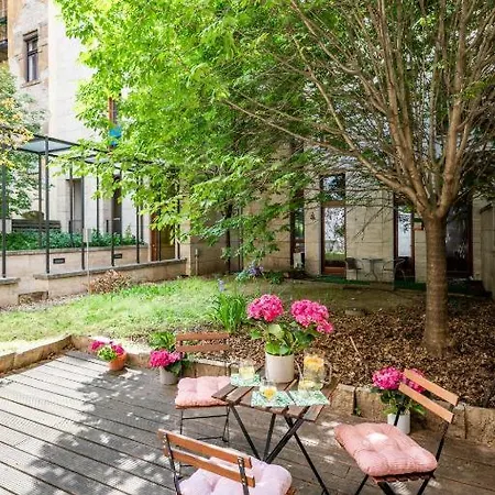 Garden Retreat By Downtown Rabbit Premium * بودابست