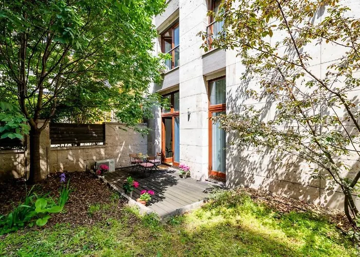 Downtown Rabbit Kazinczy13 *