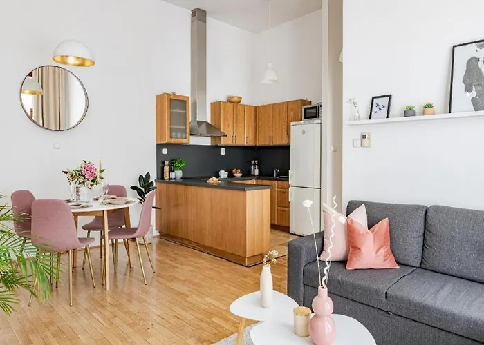 Downtown Rabbit Kazinczy13 *