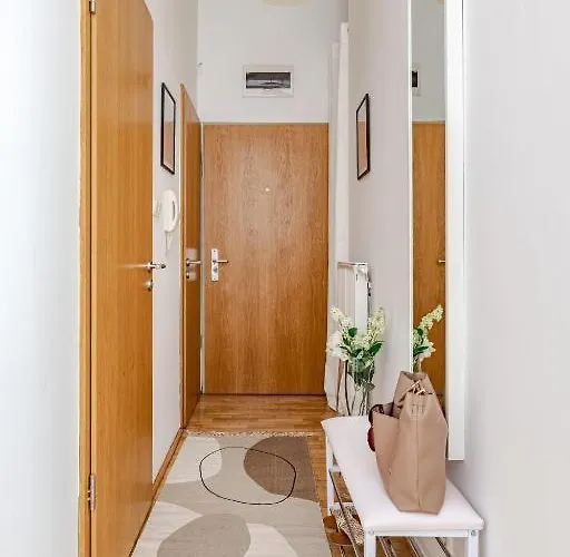 Downtown Rabbit Kazinczy13 *