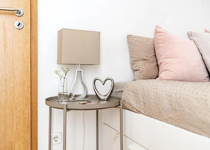 Downtown Rabbit Kazinczy13 *